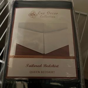 Black Queen Fitted Bedskirt Brand New!